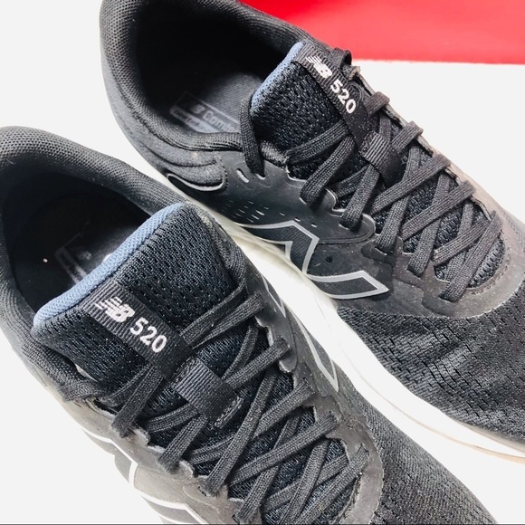 🔥MOVING SALE🔥 New Balance black mesh 520 Sz10. Nearly new with box - Picture 8 of 8